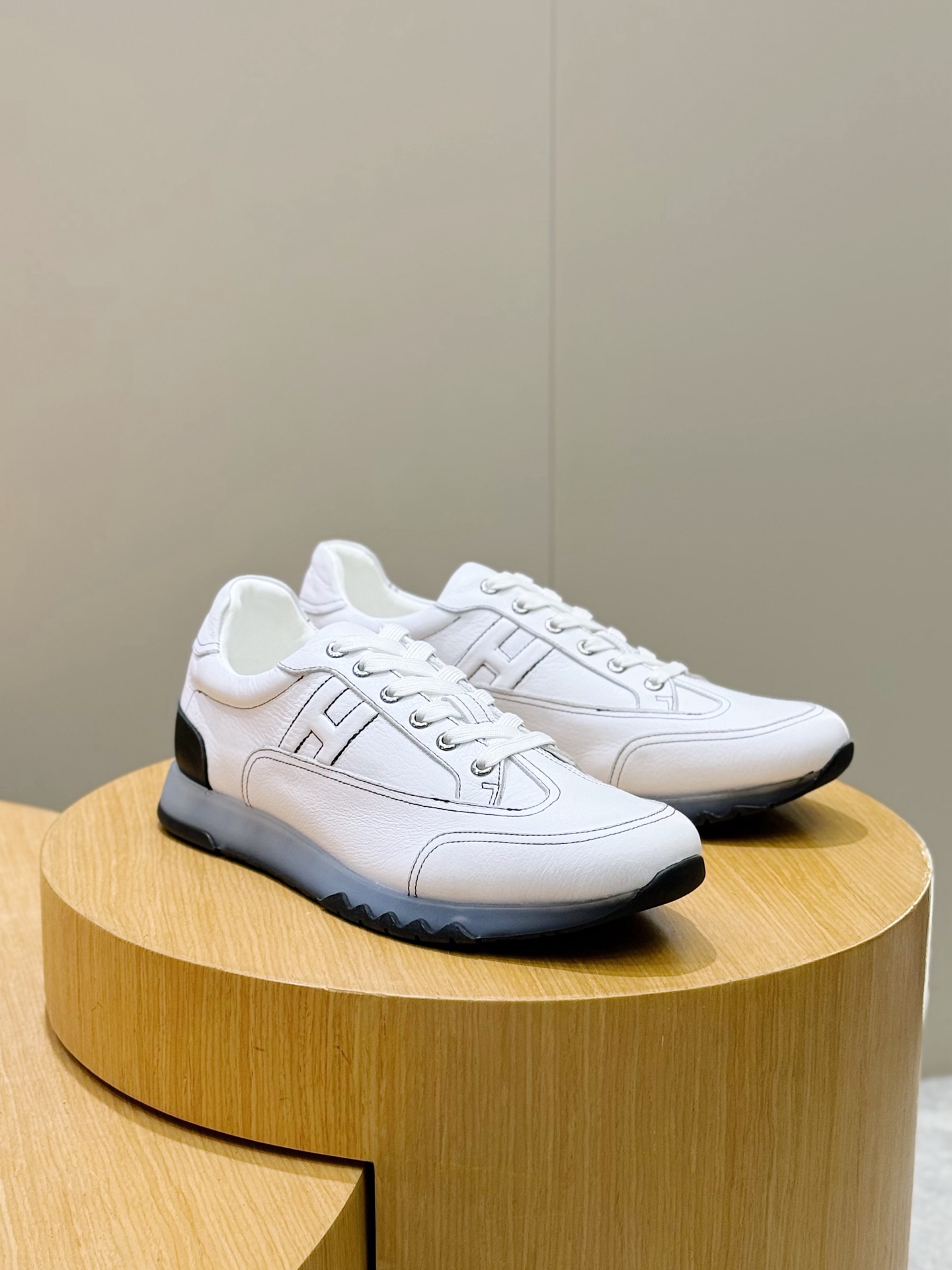 Bagsaaa H**me5 Trail sneaker white