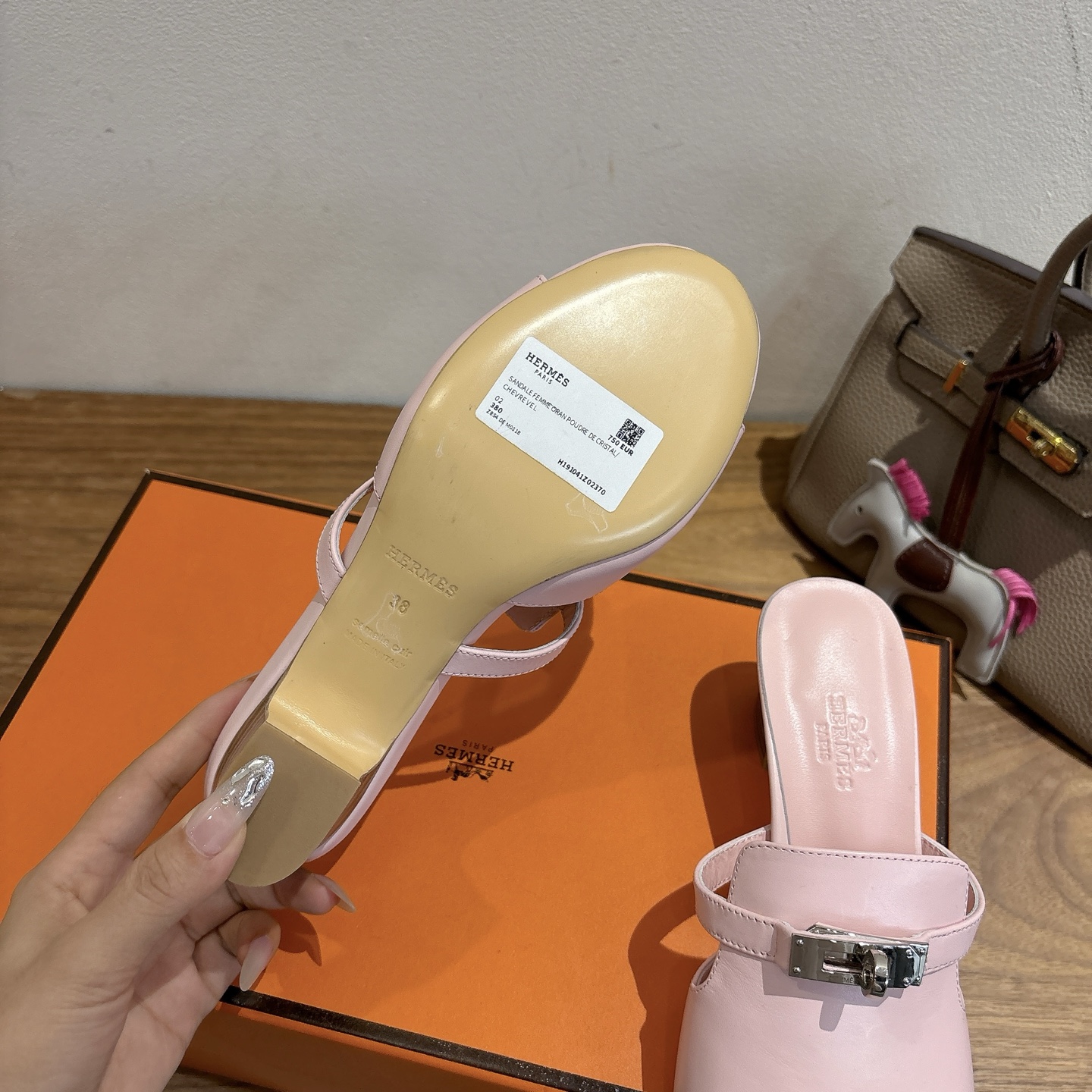 Bagsaaa H**me5 Candy sandal light pink