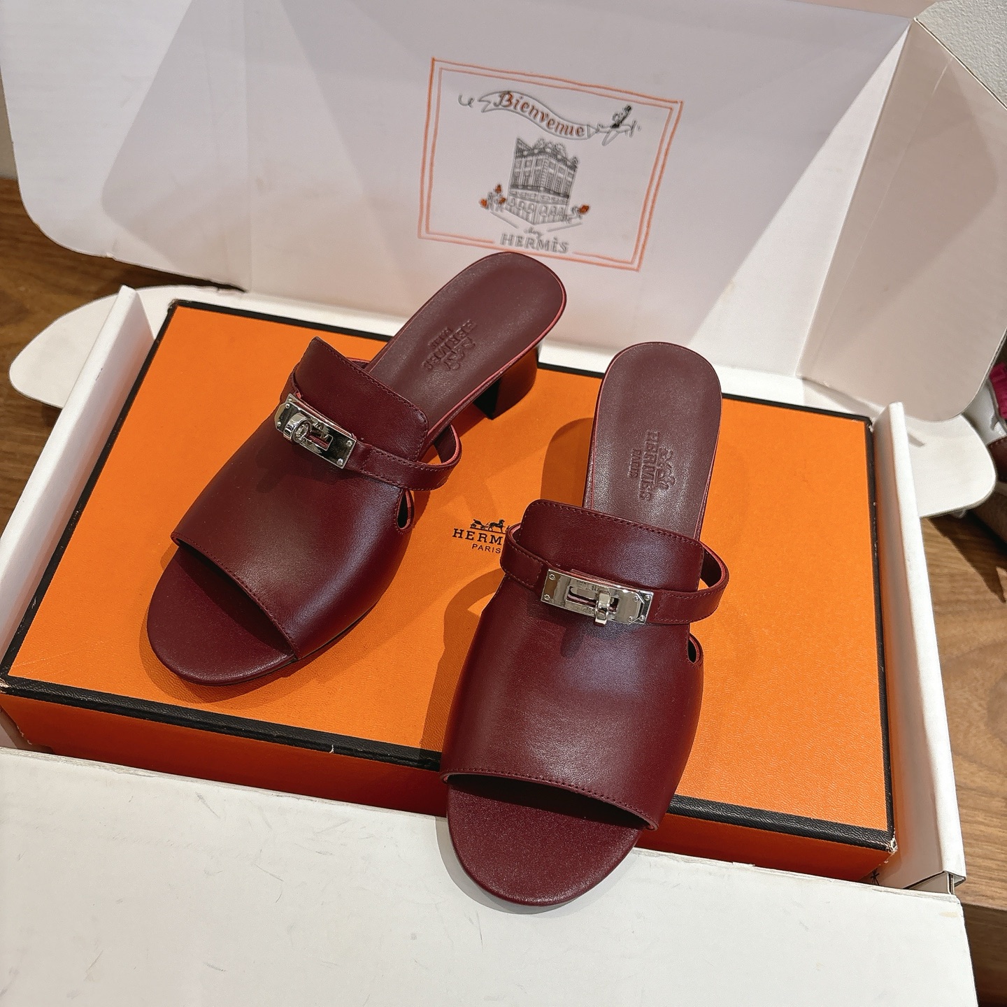 Bagsaaa H**me5 Candy sandal burgundy