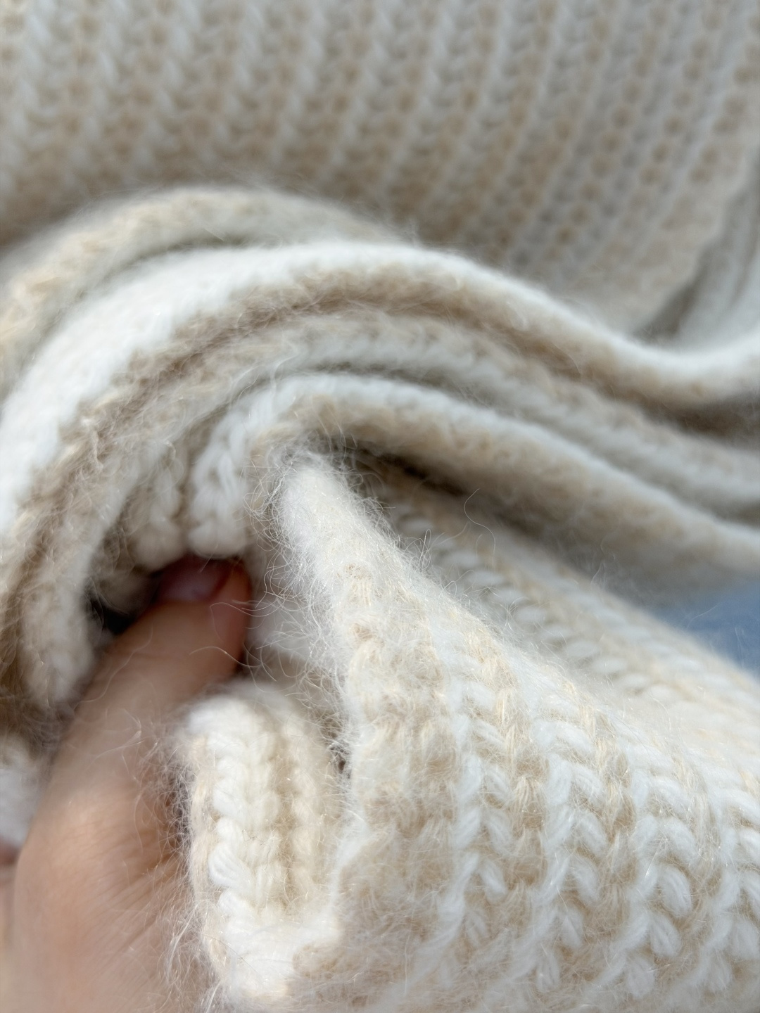 Bagsaaa Miu Miu Sand Beige Knit Scarf