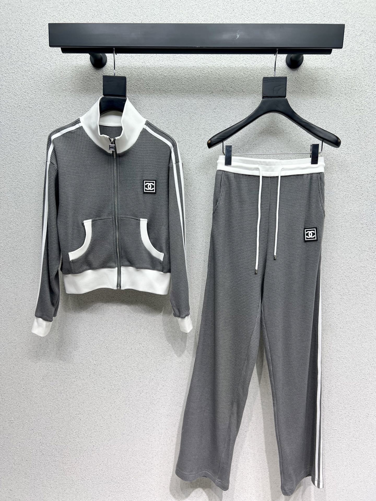 Bagsaaa Ch**el black and white tracksuit set