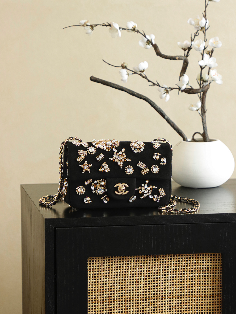 Bagsaaa Ch**el Mini Classic Handbag A69900 Black, Crystal & Golden - 20cm