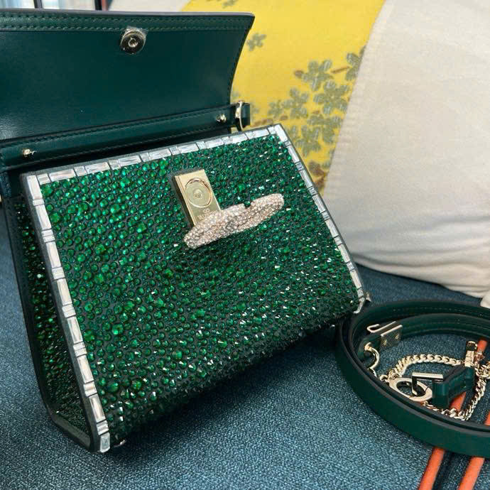 Bagsaaa Va1e*ntin0 Garavani Crystal Embroidered Mini Vsling Top Handle Green - 19cm