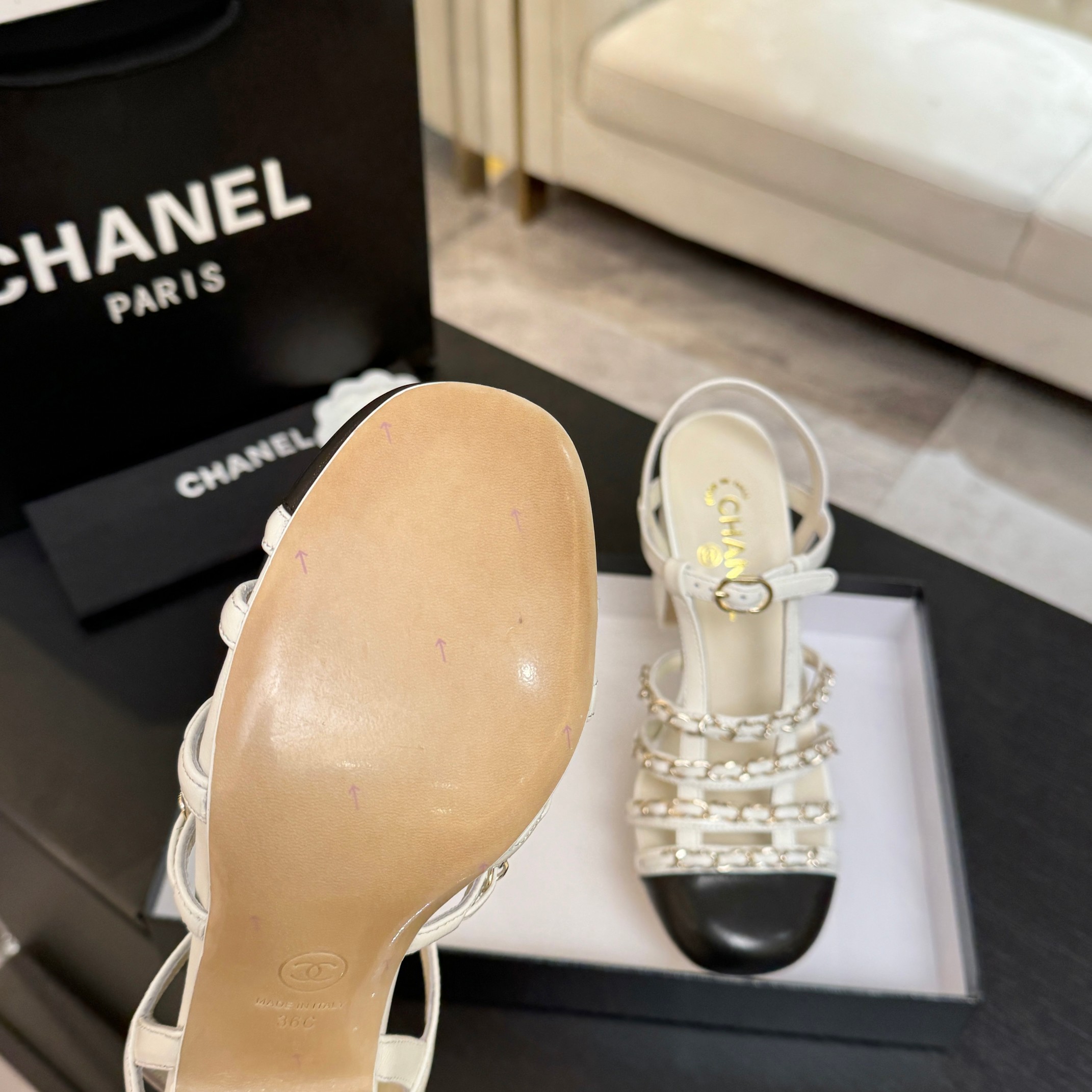 Bagsaaa Ch**el Slingbacks G46956 white - 9cm