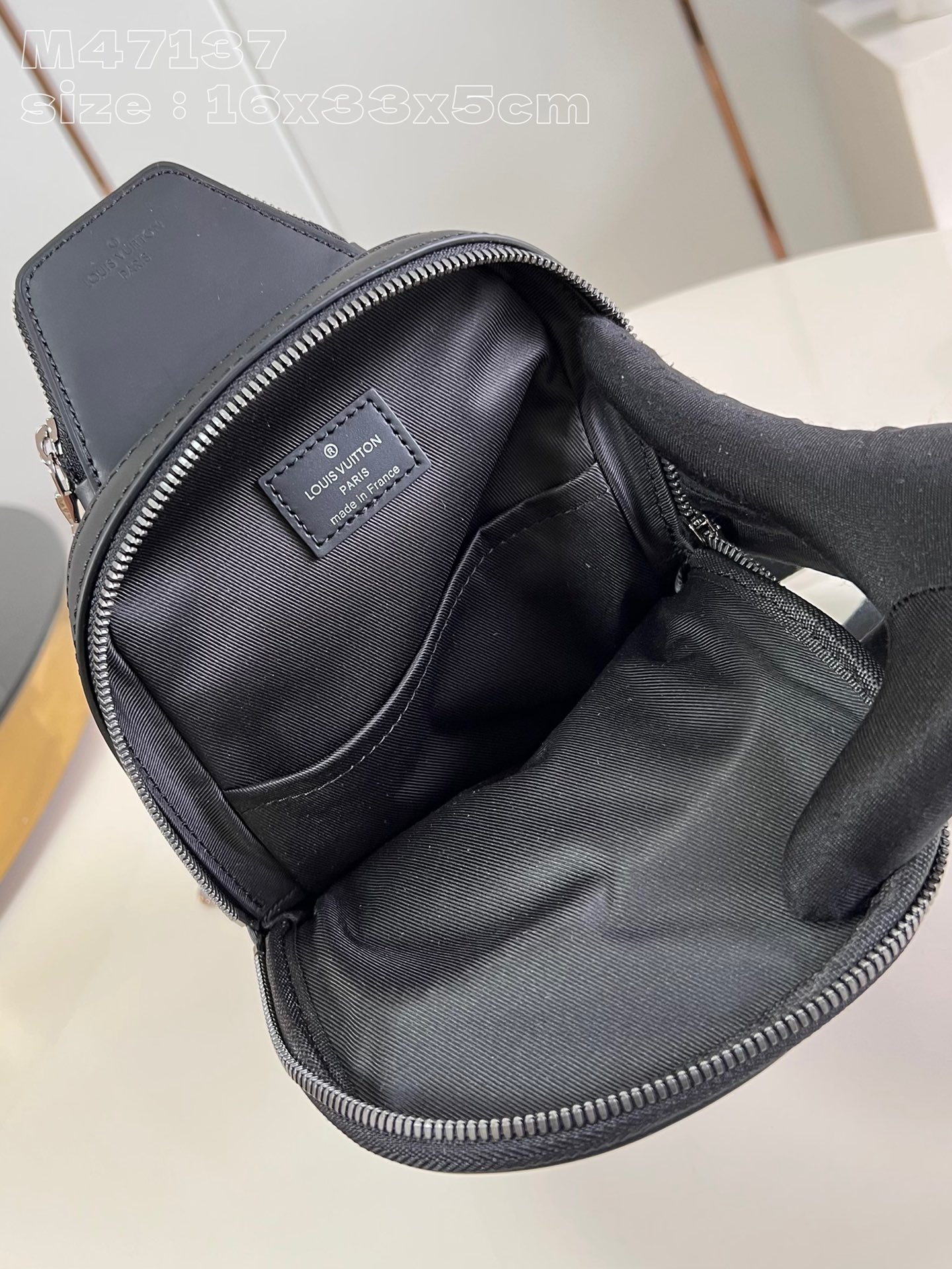 Bagsaaa LV M47137 Avenue Slingbag PM - 33cm
