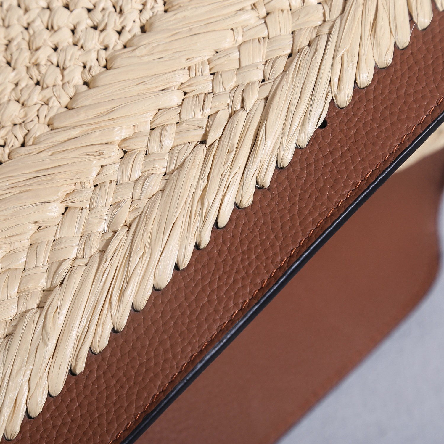 Bagsaaa Va1e*ntin0 Garavani VLogo Signature raffia tote bag with brown leather - 48cm