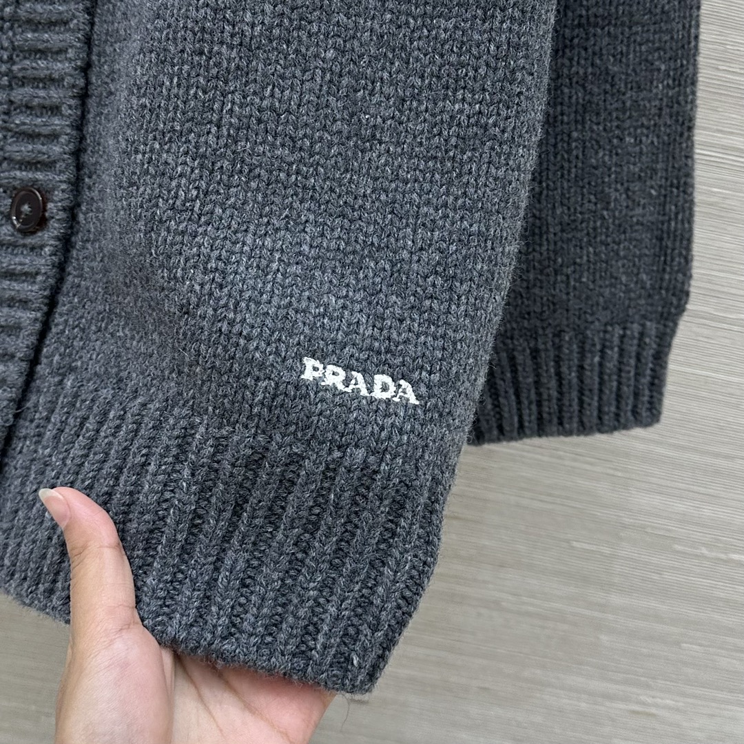 Bagsaaa Pra*a Intarsia Wool-Cashmere Button-Front Cardigan gray