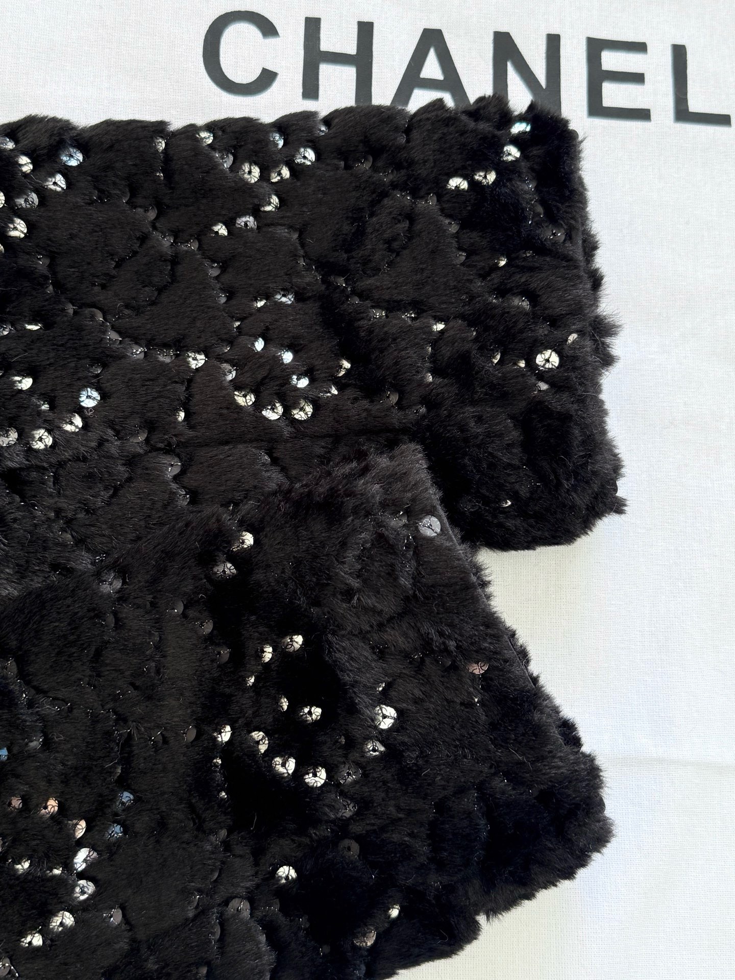 Bagsaaa Ch**el sherpa black jacket