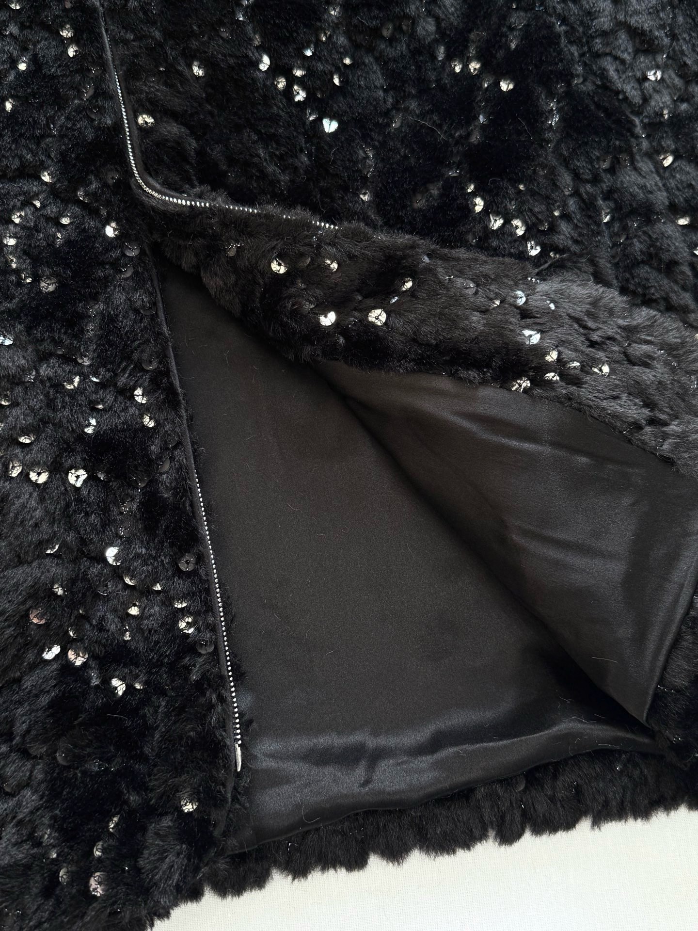 Bagsaaa Ch**el sherpa black jacket