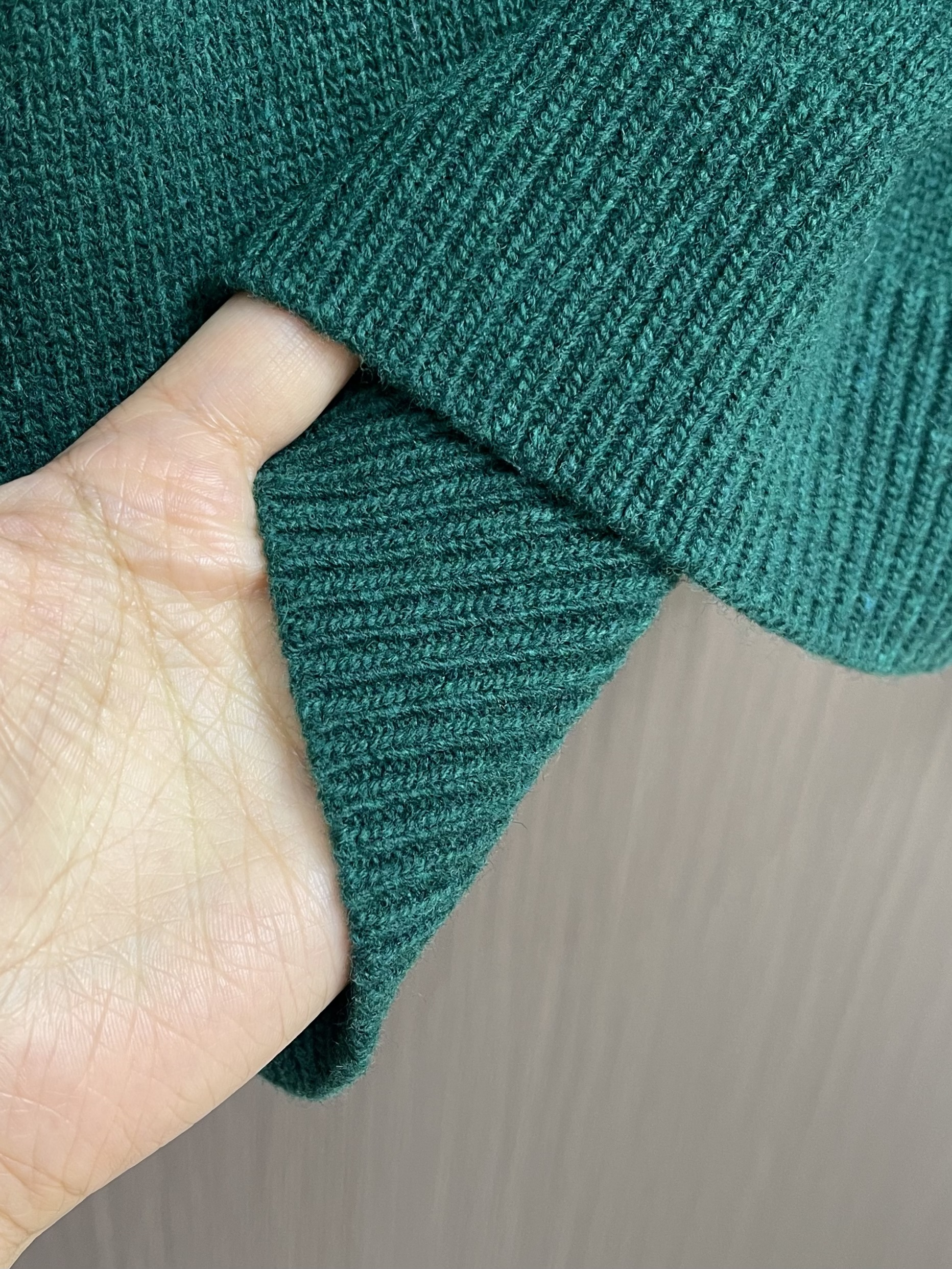 Bagsaaa Gvc*1 knit wool sweater with intarsia in dark green