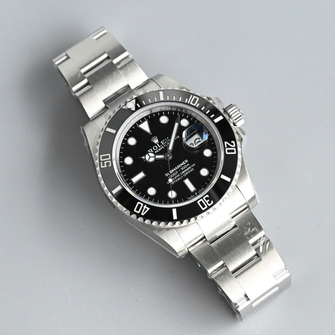 Bagsaaa R01ex Submariner Date watch with an Oyster 41 mm case in Oystersteel