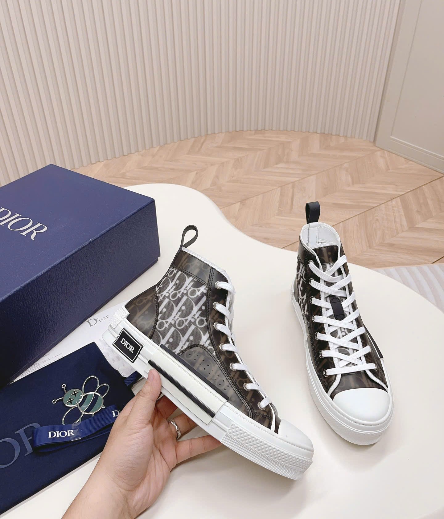 Bagsaaa D10r B23 High-Top Sneaker in black and white D10r Oblique canvas