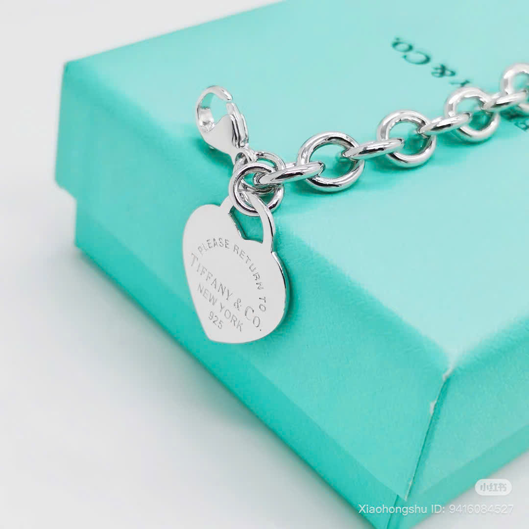 Bagsaaa Return to T*f*ny Heart Tag Charm Bracelet in Silver