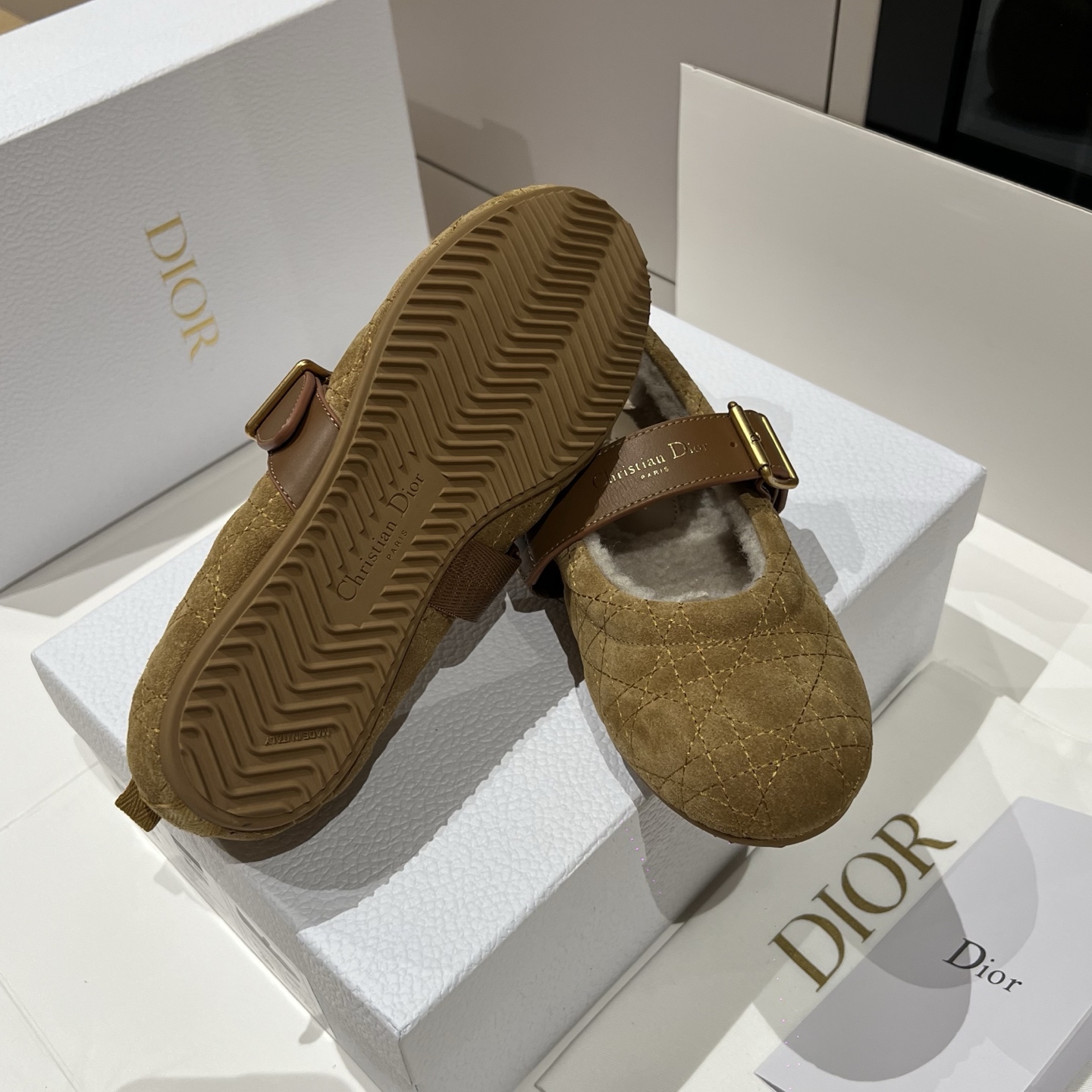 Bagsaaa D10rAlps D10r Frost Ballet Flat Camel Cannage Suede Calfskin