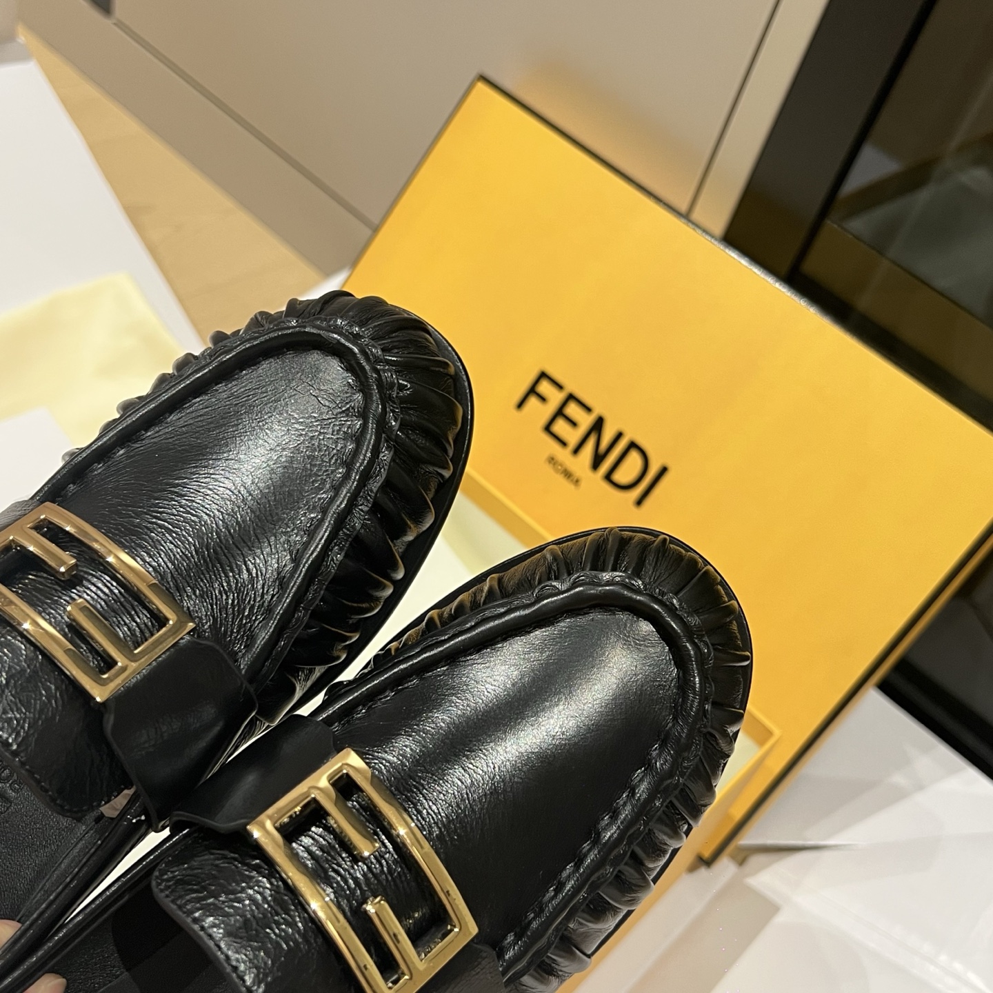 Bagsaaa F**di Curled Tray Baguette loafers in black nappa leather