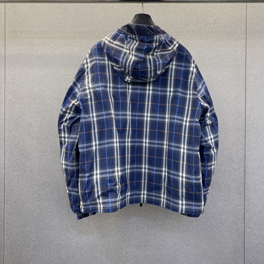 Bagsaaa Bv*b*rry Reversible Check Hooded Jacket