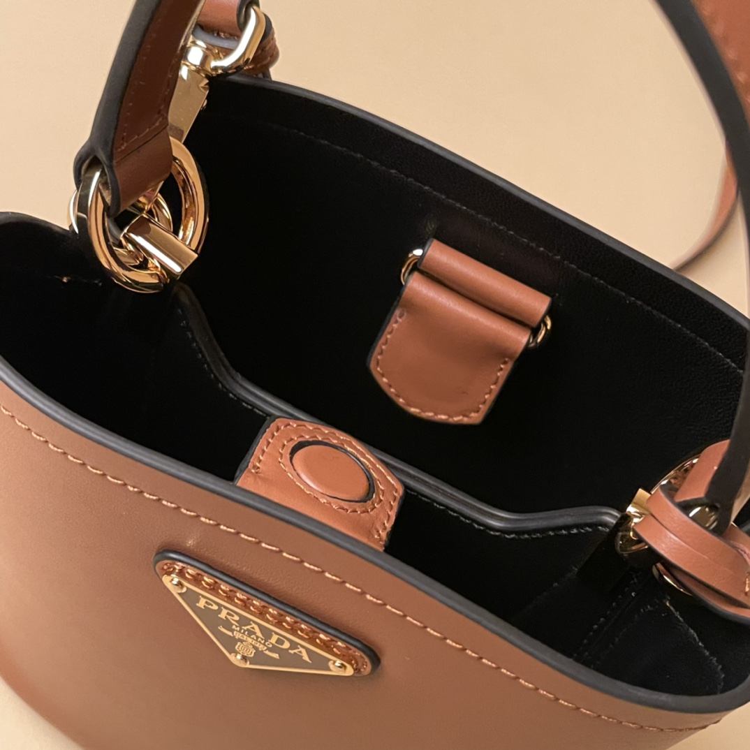 Bagsaaa Pra*a Panier Mini Saffiano leather bag in brown - 16cm