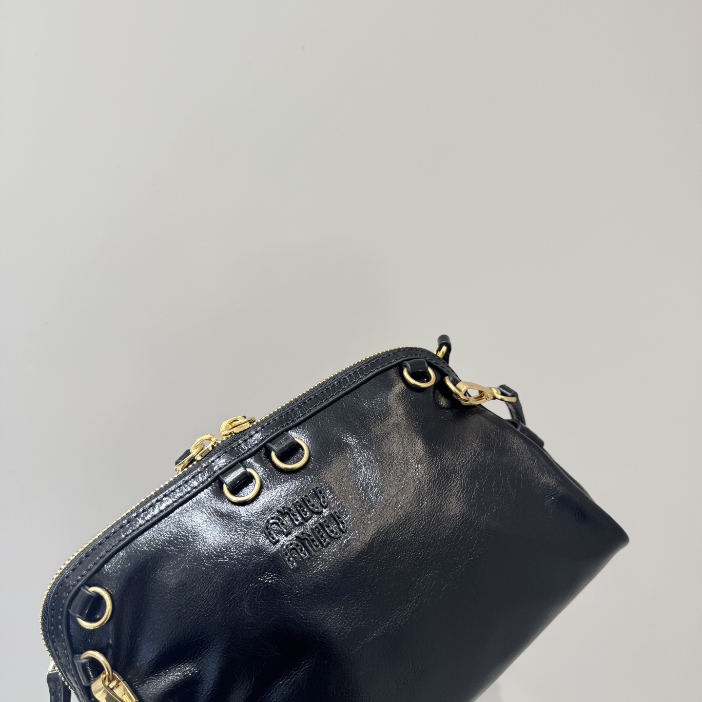 Bagsaaa Miu Miu Aventure nappa leather bag in black - 24cm