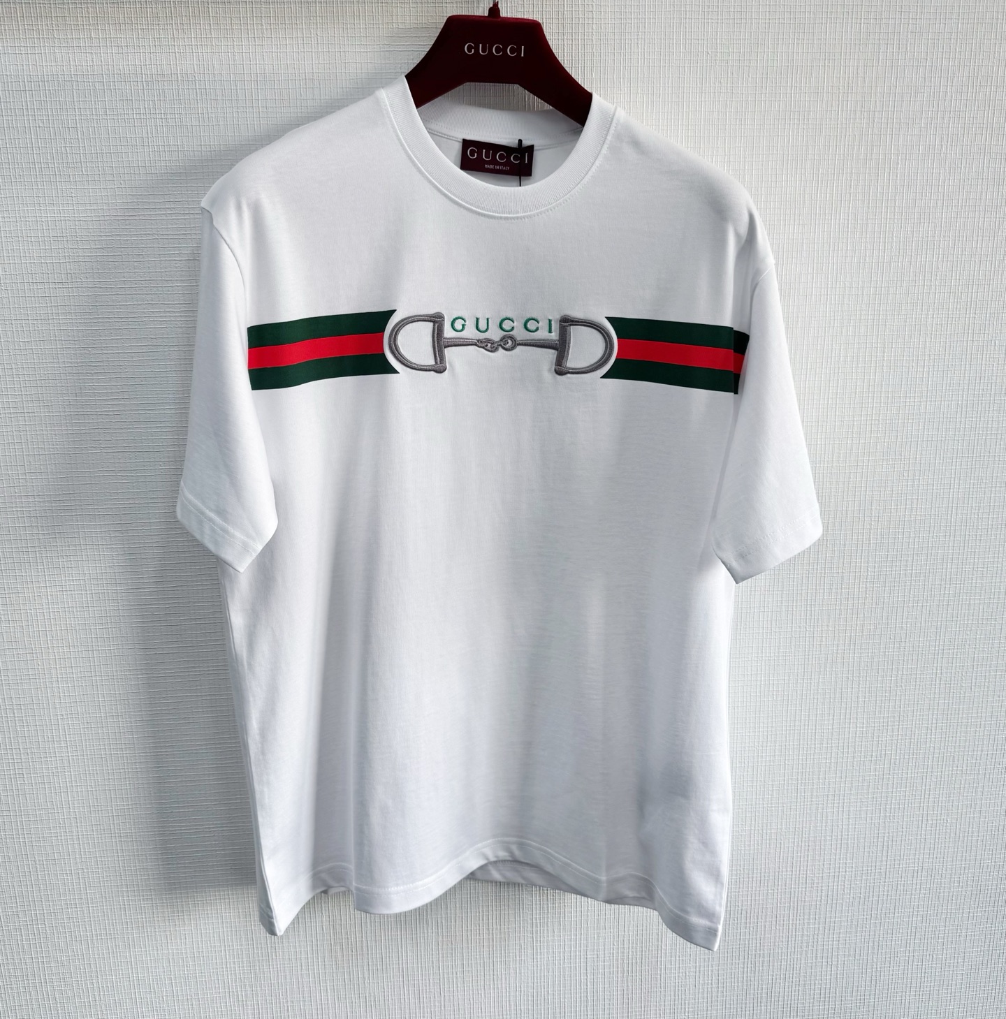 Bagsaaa Gvc*1 cotton jersey T-shirt with a green and red Web stripe