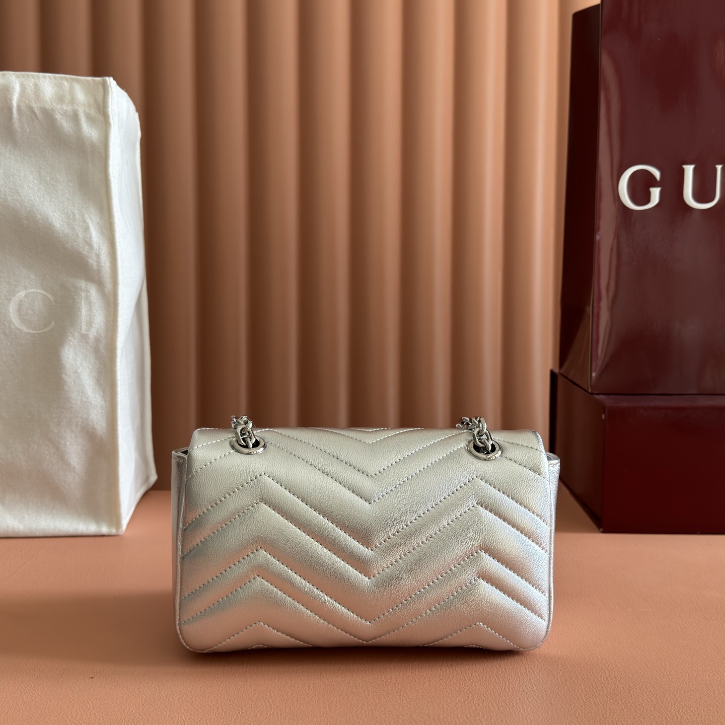 Bagsaaa Gvc*1 GG Marmont small shoulder bag 837280 silver - 22cm