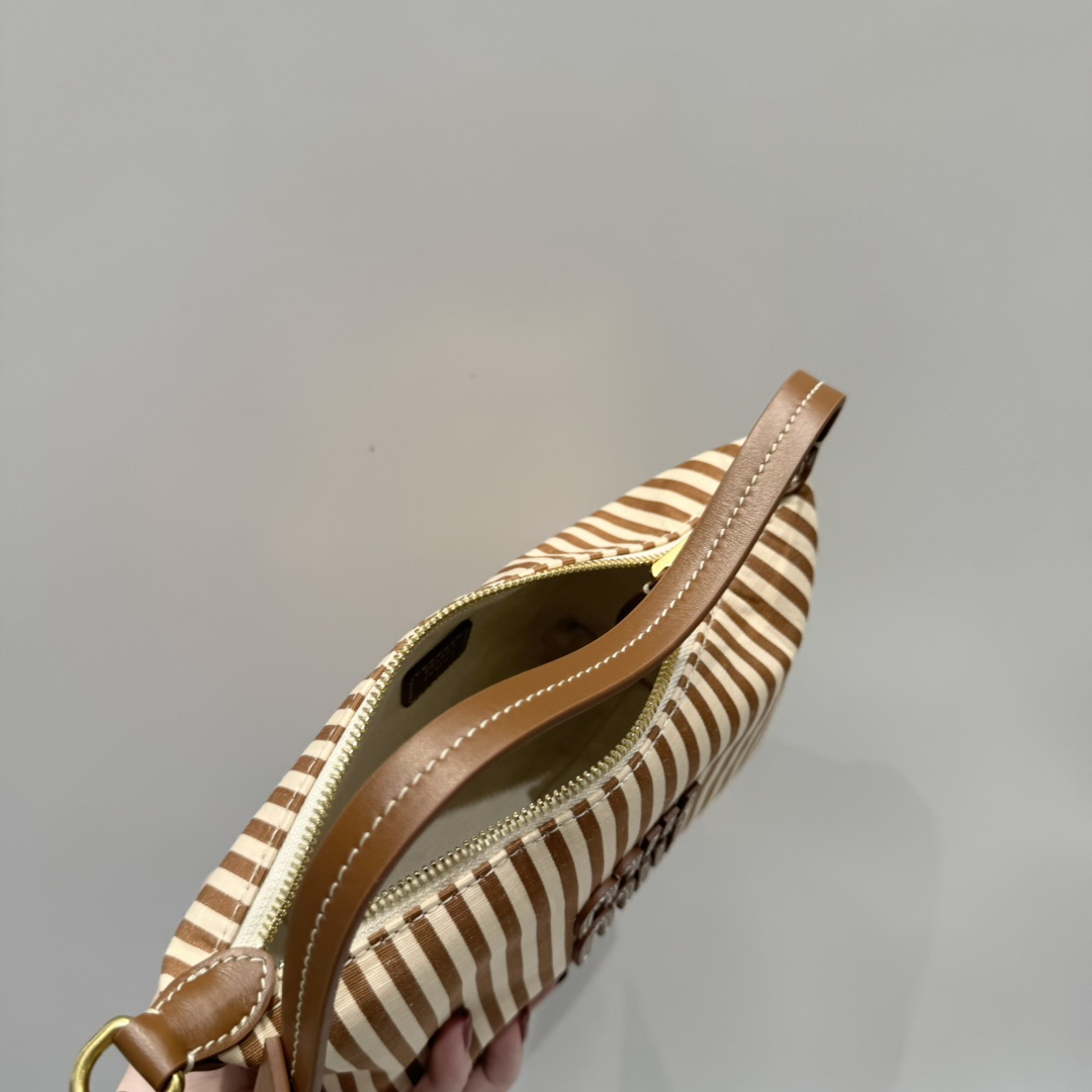 Bagsaaa Miu Miu Jacquard fabric pouch with logo 5NE841 caramel - 18.5cm