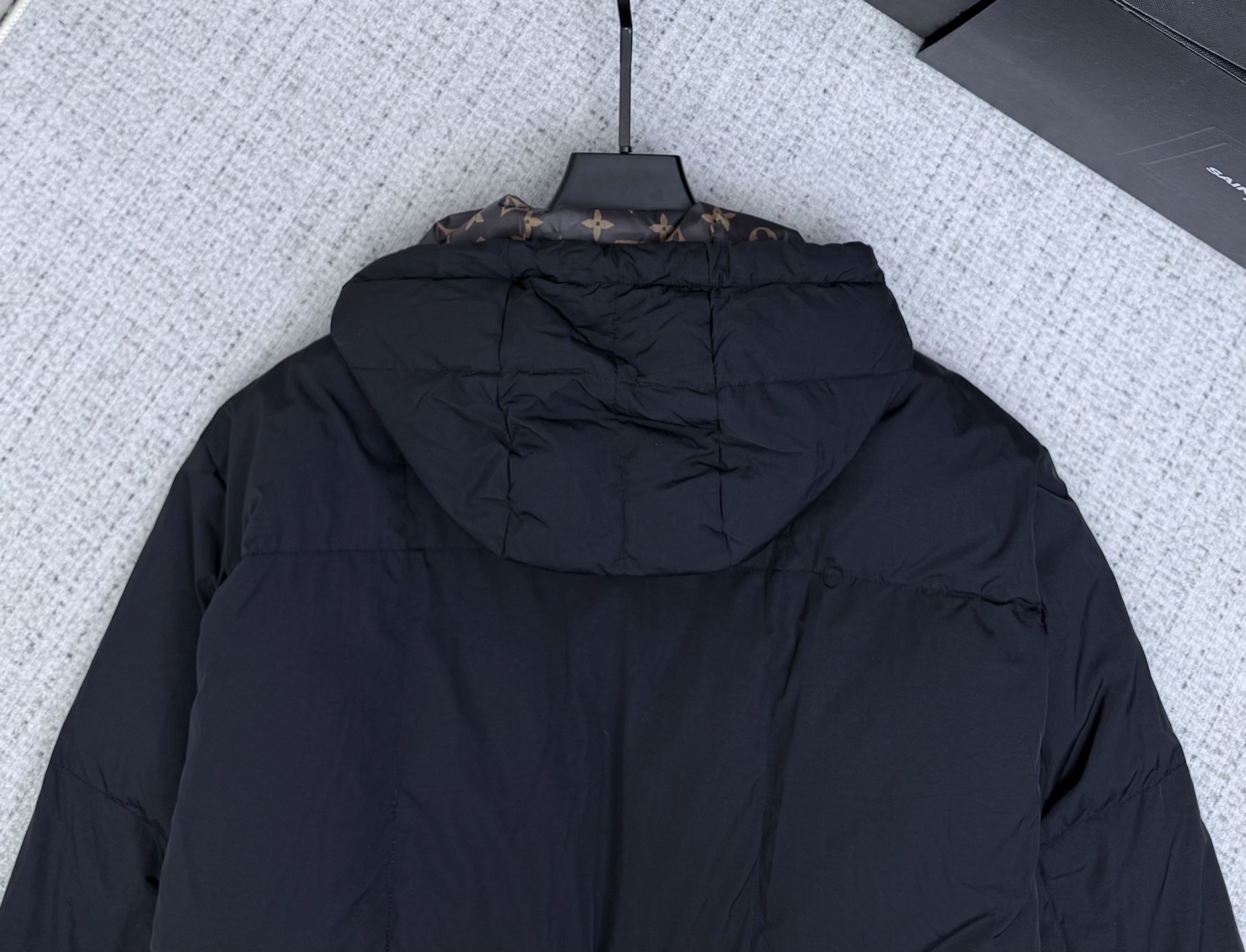 Bagsaaa L0vis Vvtt0n Short Hooded Parka in black