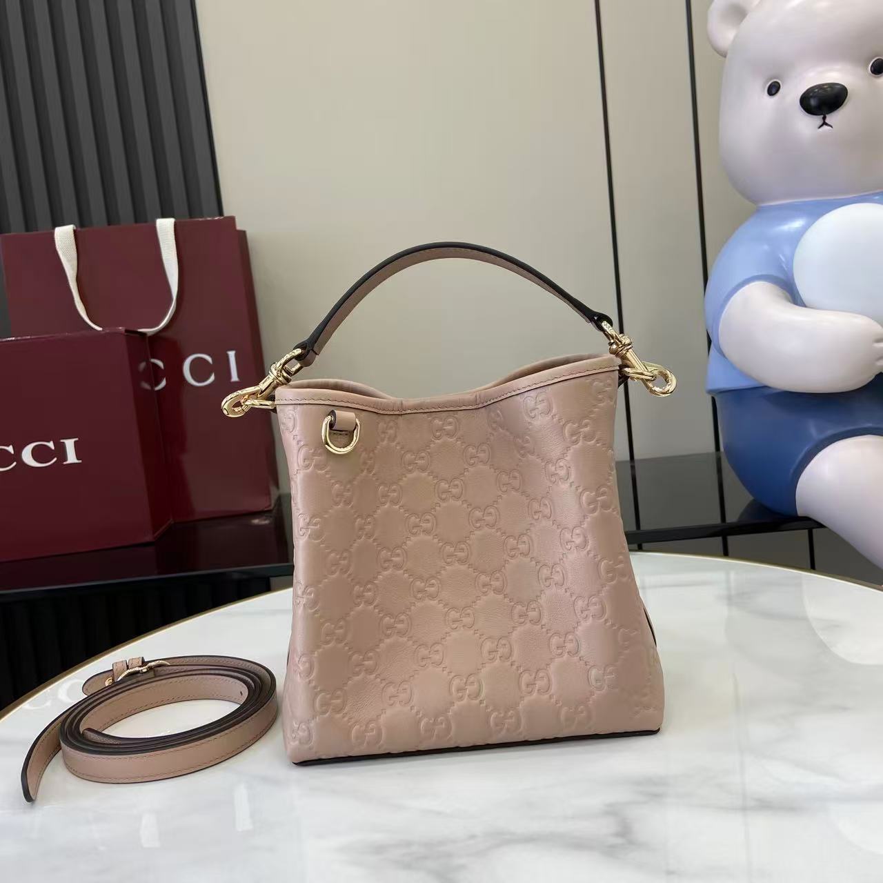 Bagsaaa Gvc*1 GG Emblem Mini Bucket Bag 815118 beige pink - 19x18x11 cm