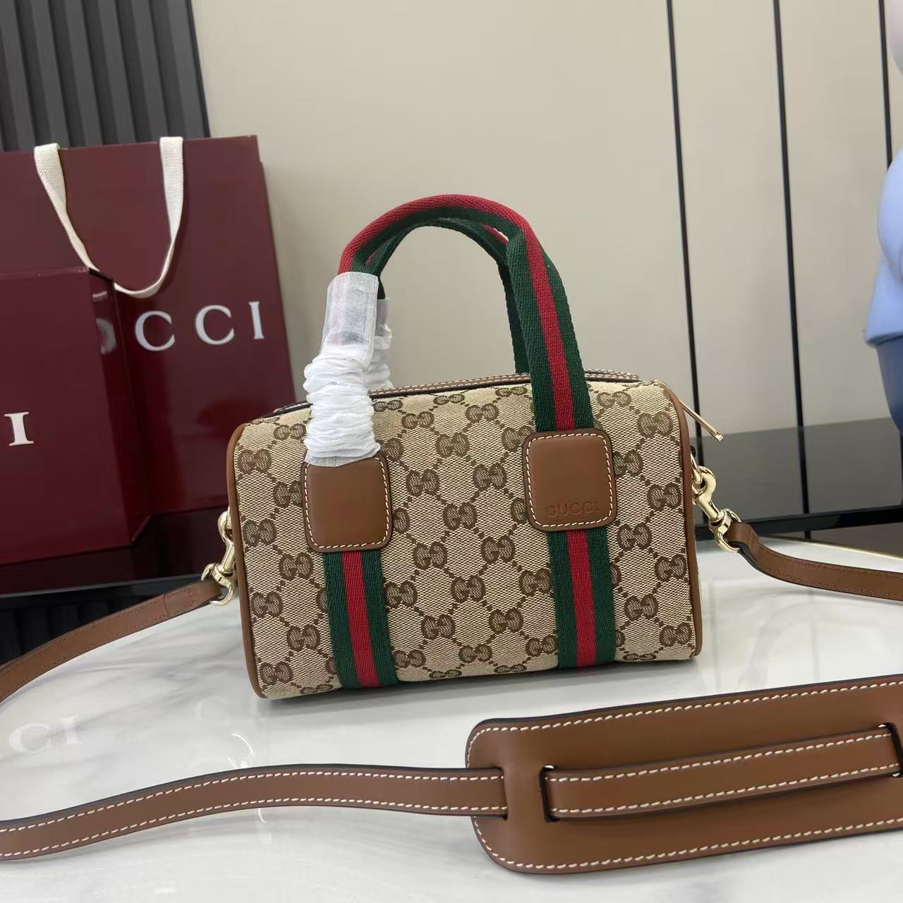Bagsaaa Gvc*1 Mini GG handbag 859975 beige and brown GG canvas - 20cm