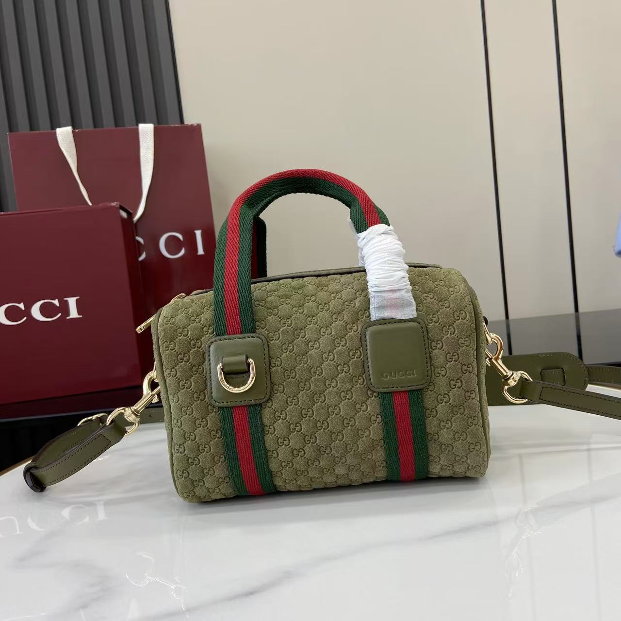 Bagsaaa Gvc*1 Mini GG handbag 859975 green suede - 20cm