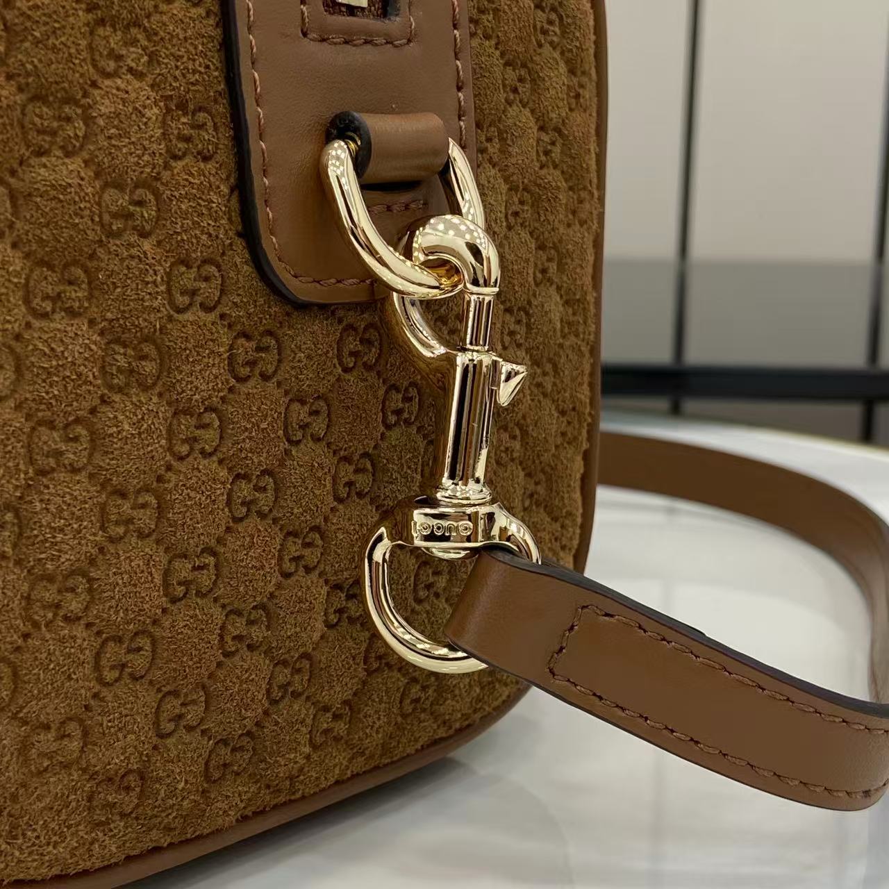 Bagsaaa Gvc*1 Mini GG handbag 859975 brown suede - 20cm