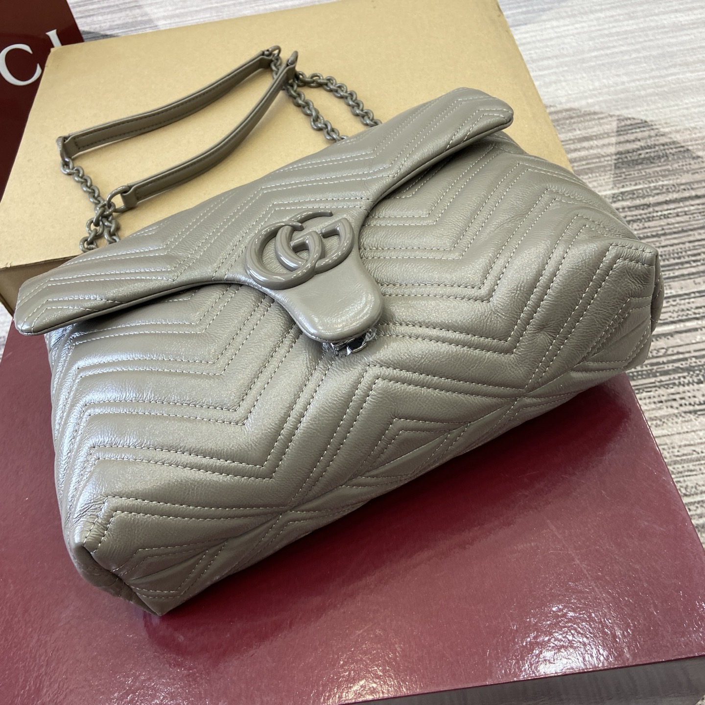 Bagsaaa Gvc*1 GG Marmont medium shoulder bag 850676 grey - 31cm