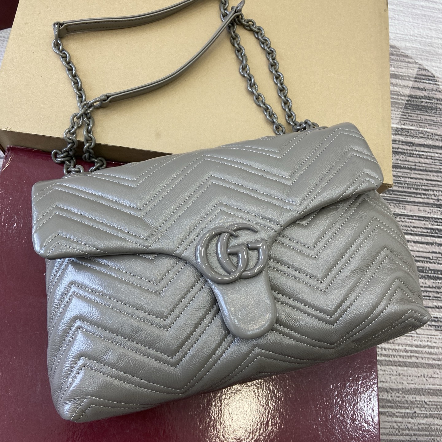 Bagsaaa Gvc*1 GG Marmont medium shoulder bag 850676 grey - 31cm
