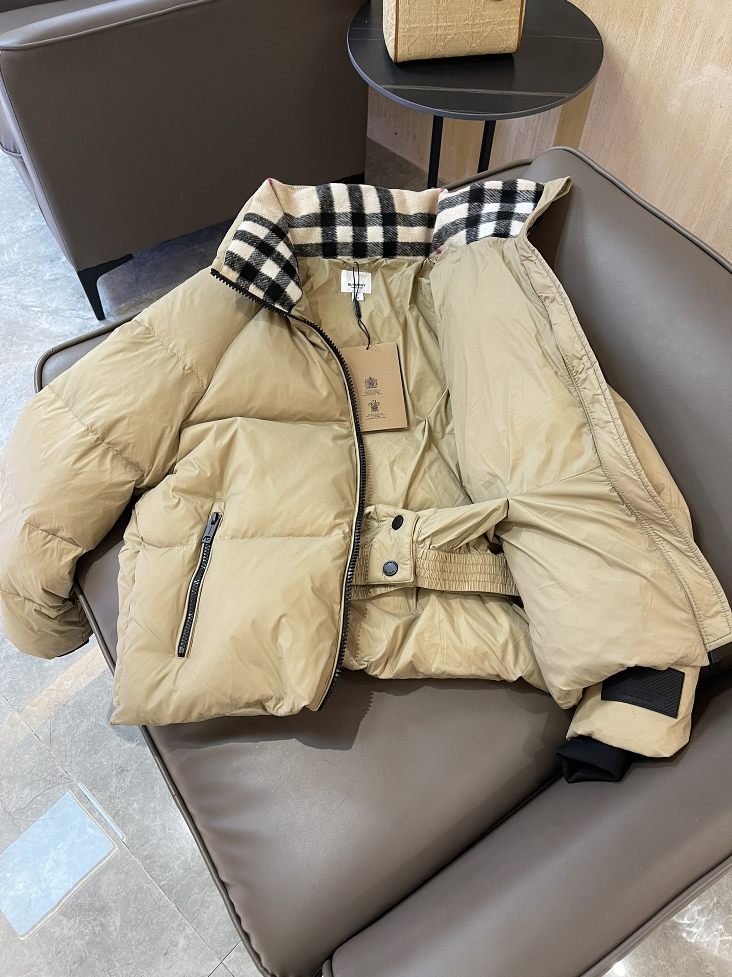 Bagsaaa Bv*b*rry Quilted Puffer Jacket beige Vintage Check lining
