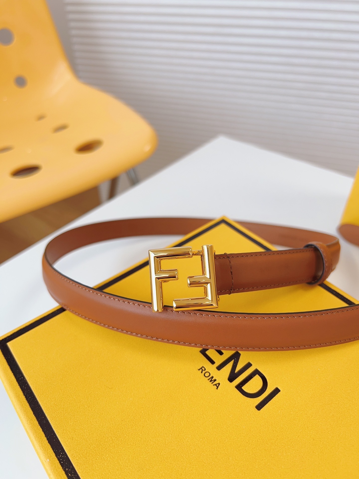 Bagsaaa F**di FF logo buckle belt in brown leather