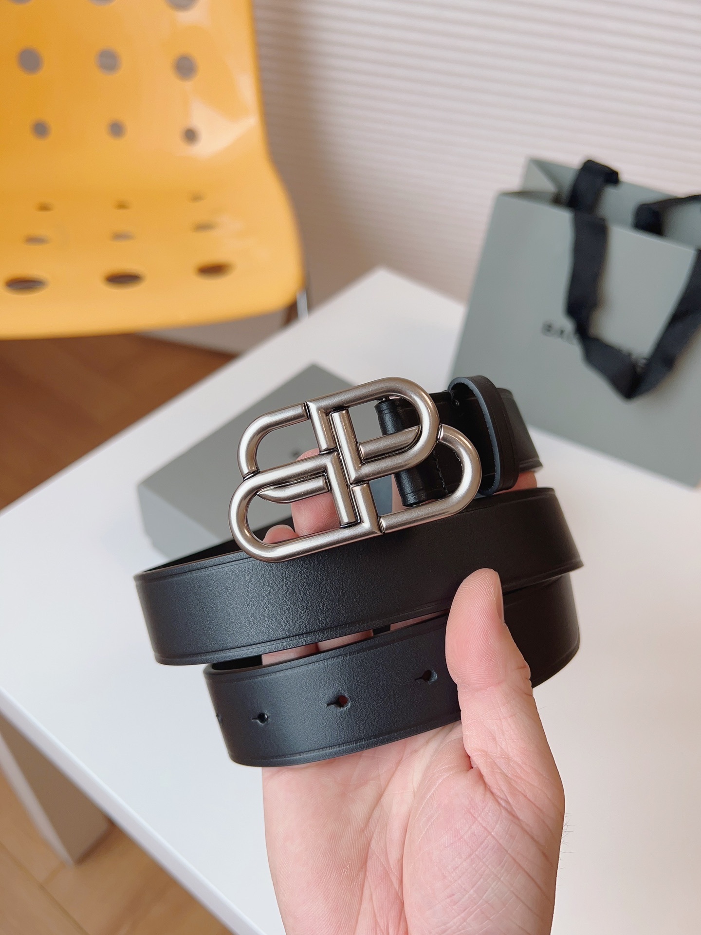 Bagsaaa Ba1en*iaga BB leather belt in black with silver BB logo