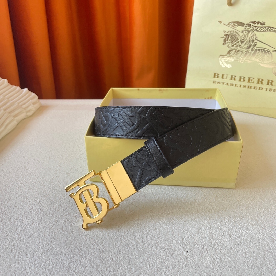 Bagsaaa Bv*b*rry reversible leather TB belt with a gold-plated buckle