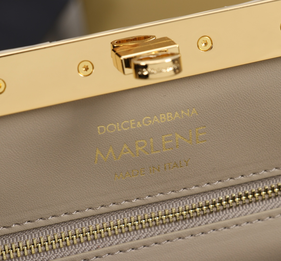 Bagsaaa Dolce & Gabbana Marlene top handle bag in taupe - 30cm