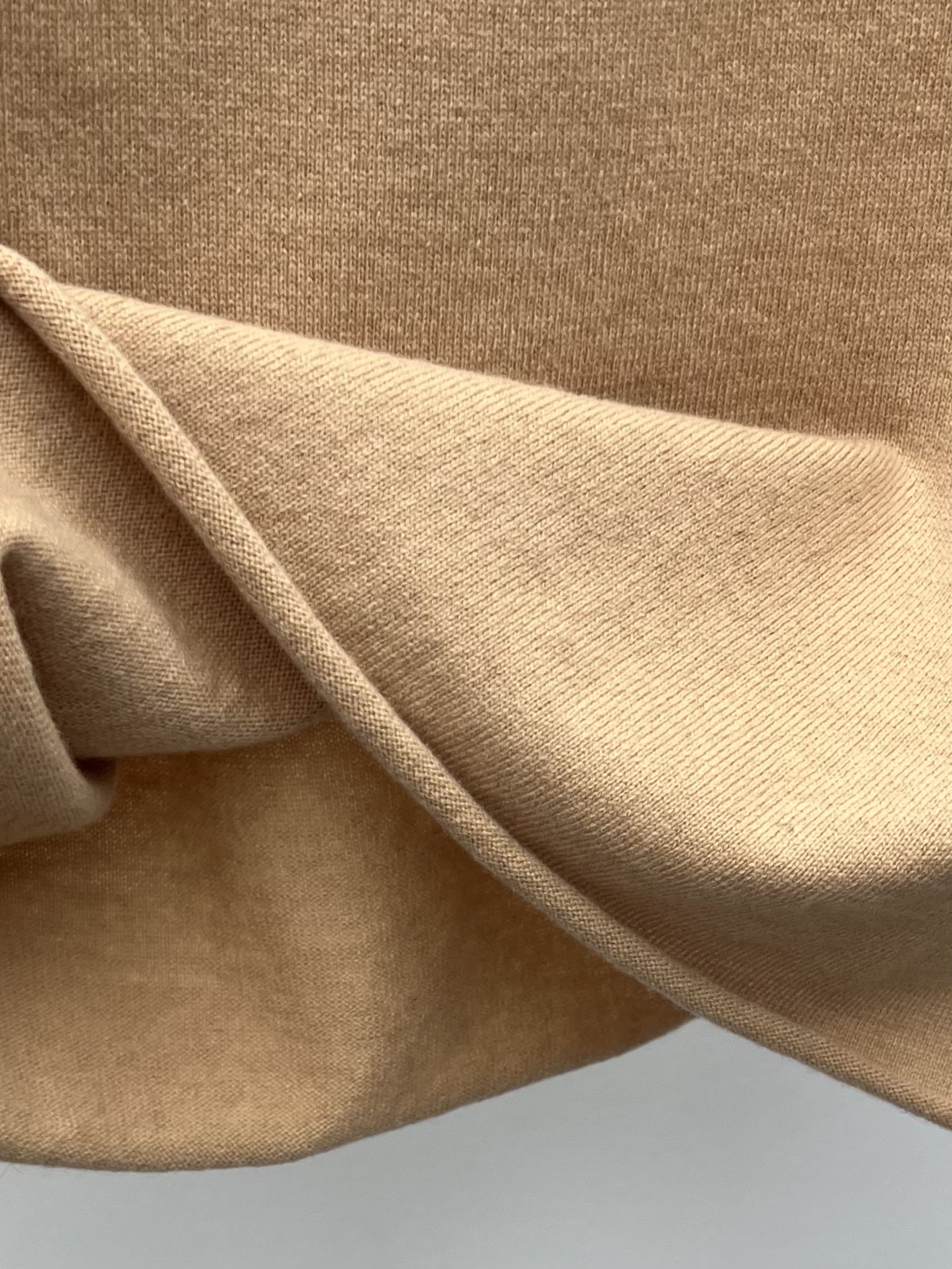 Bagsaaa L0vis Vvtt0n Brushed Signature Pullover in a beige wool