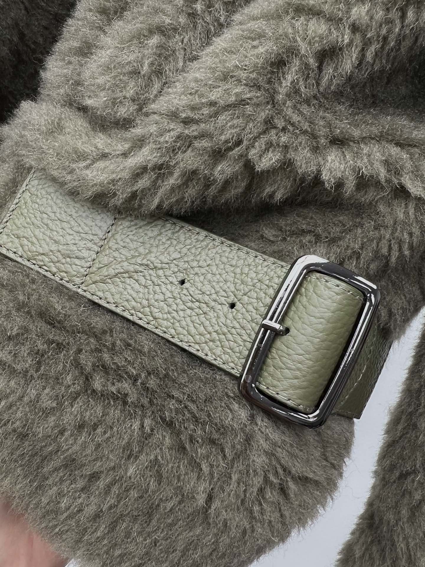 Bagsaaa Max Mara Teddy Bear Icon coat in green alpaca and wool-blend fabric