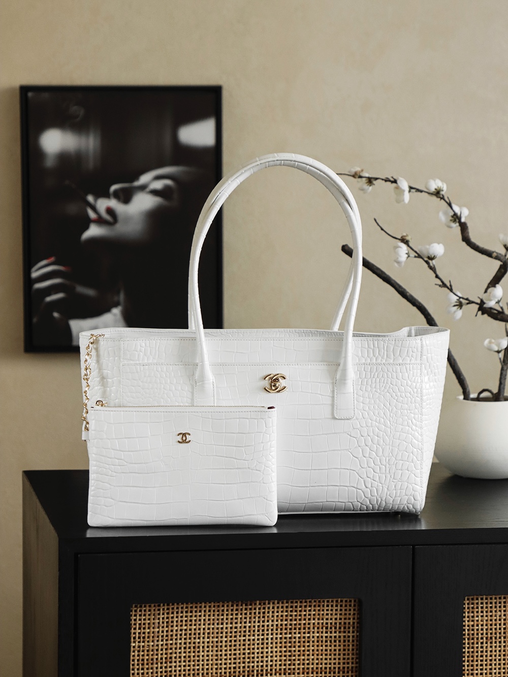 Bagsaaa crocodile-embossed Ch**el Cerf or Executive tote bag in white - 40cm