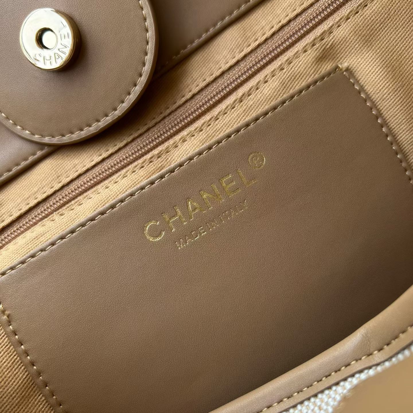 Bagsaaa Ch**el Deauville tote bag in canvas material with beige and white stripes