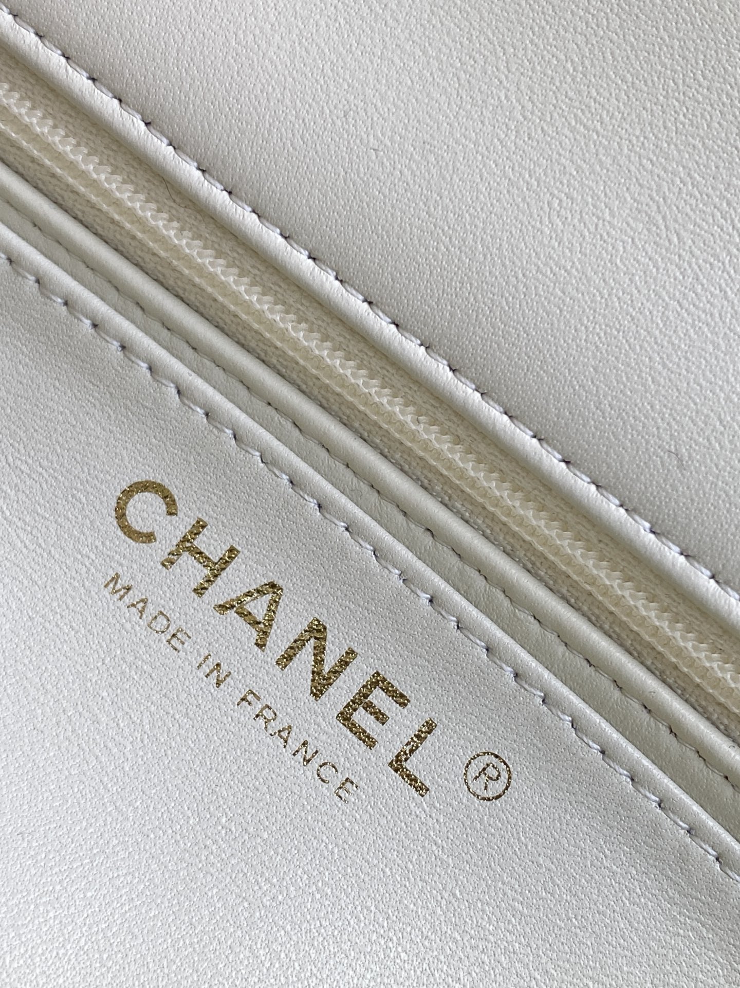 Bagsaaa Ch**el Mini Flap Bag with Top Handle AS5875 White tweed - 20cm