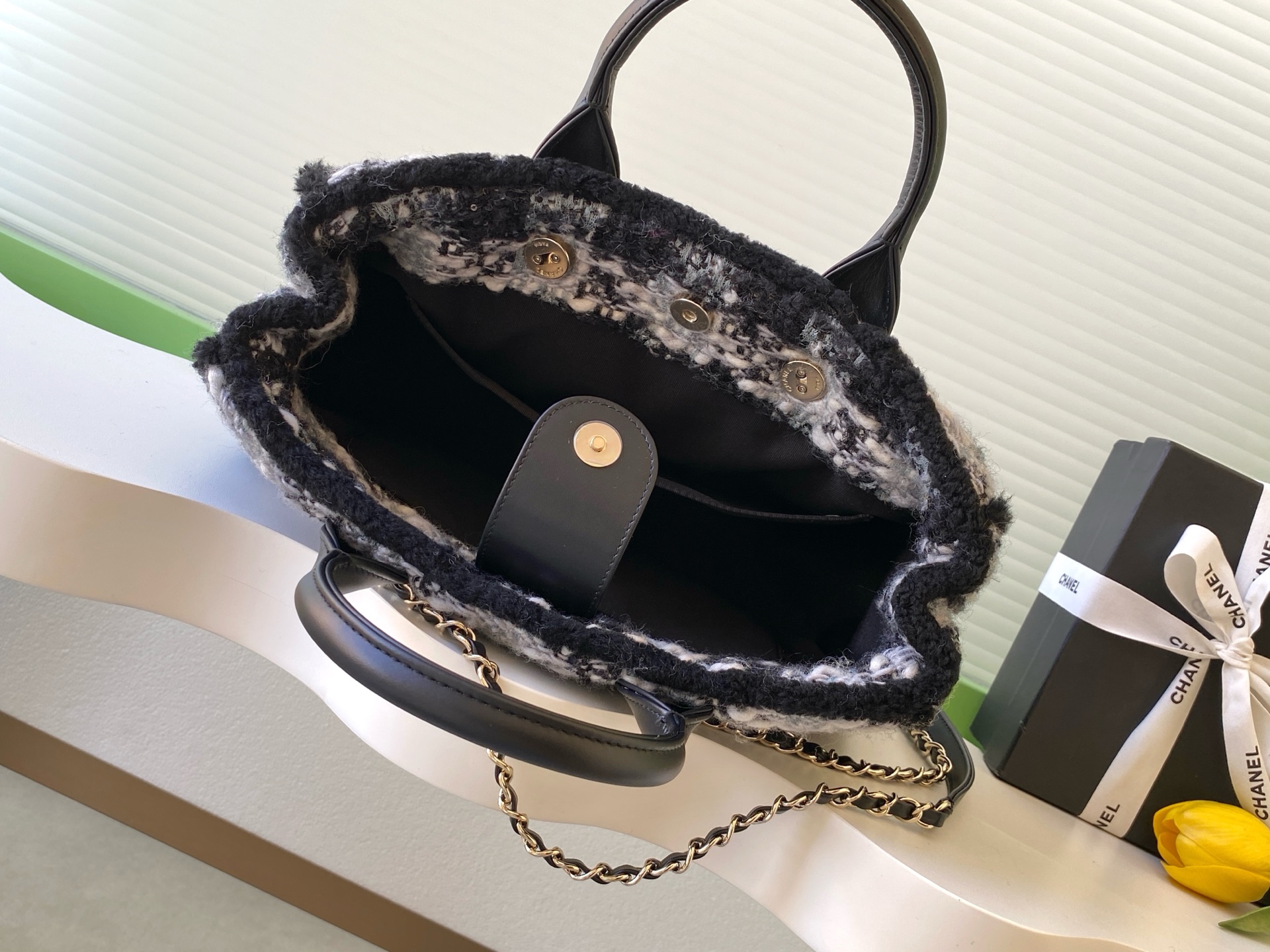 Bagsaaa Ch**el Small Shopping Bag AS5688 Black - 24 x 33.5 x 11cm