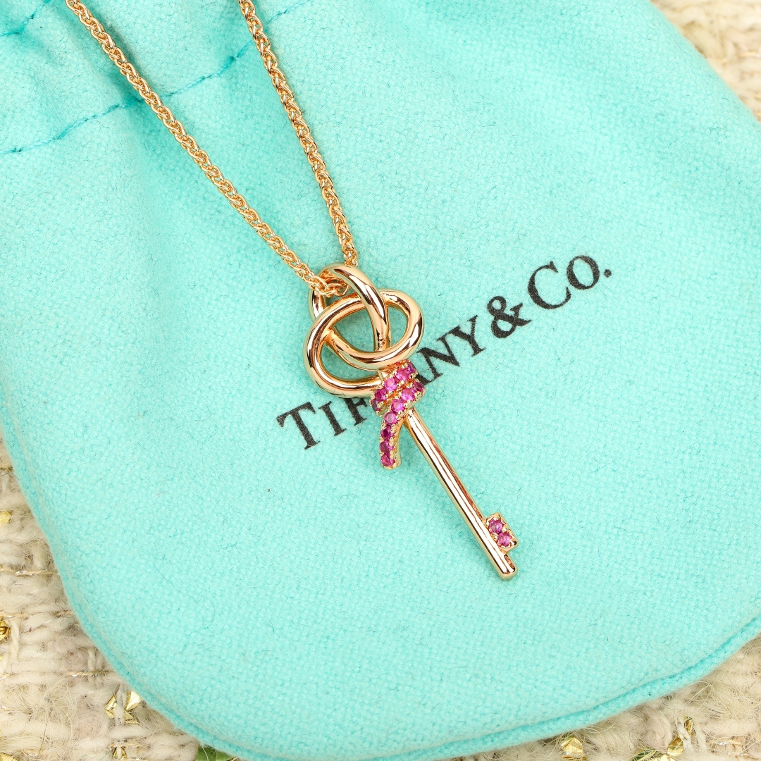 Bagsaaa T*f*ny Keys necklace