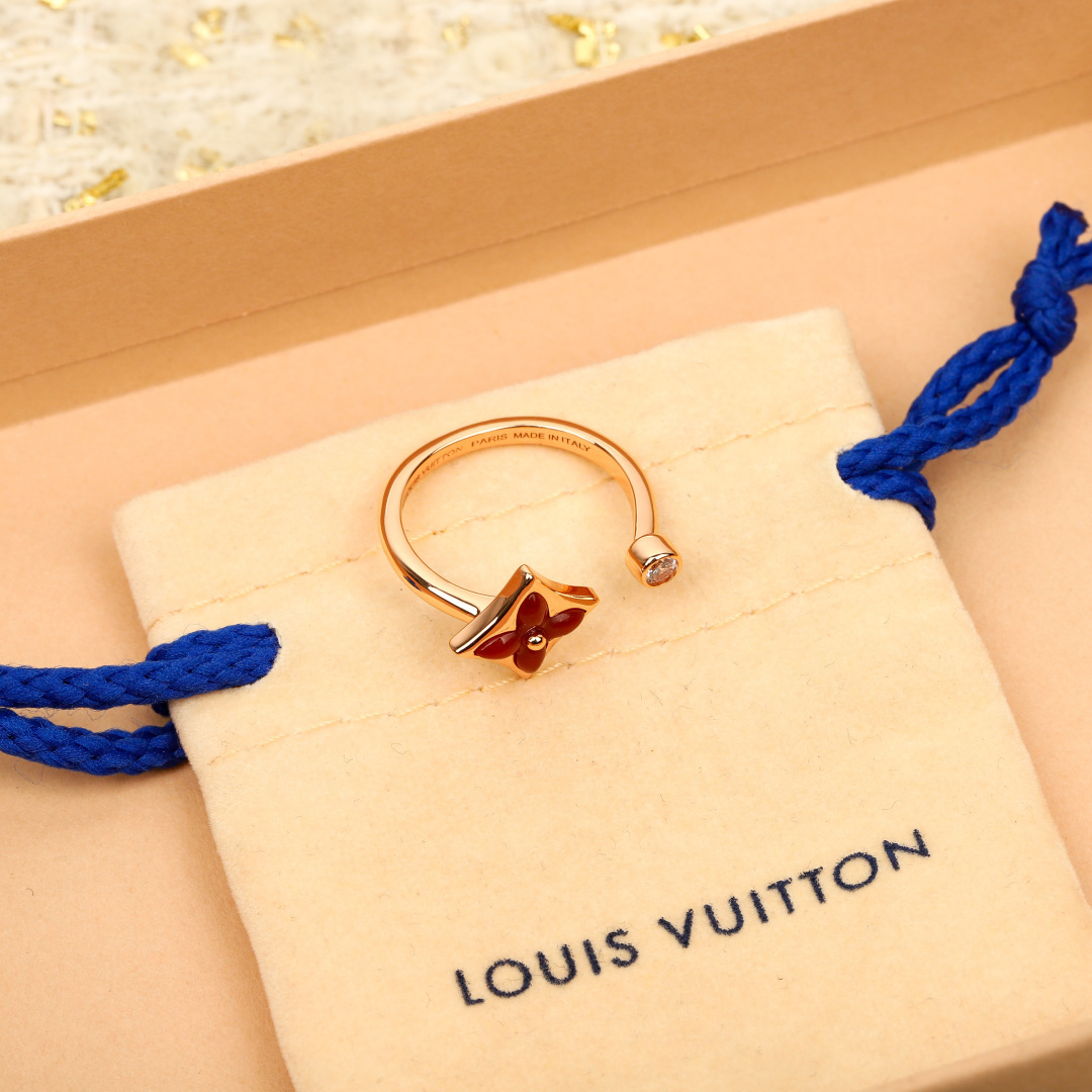 Bagsaaa LV Color Blossom Mini Star Ring, Pink Gold
