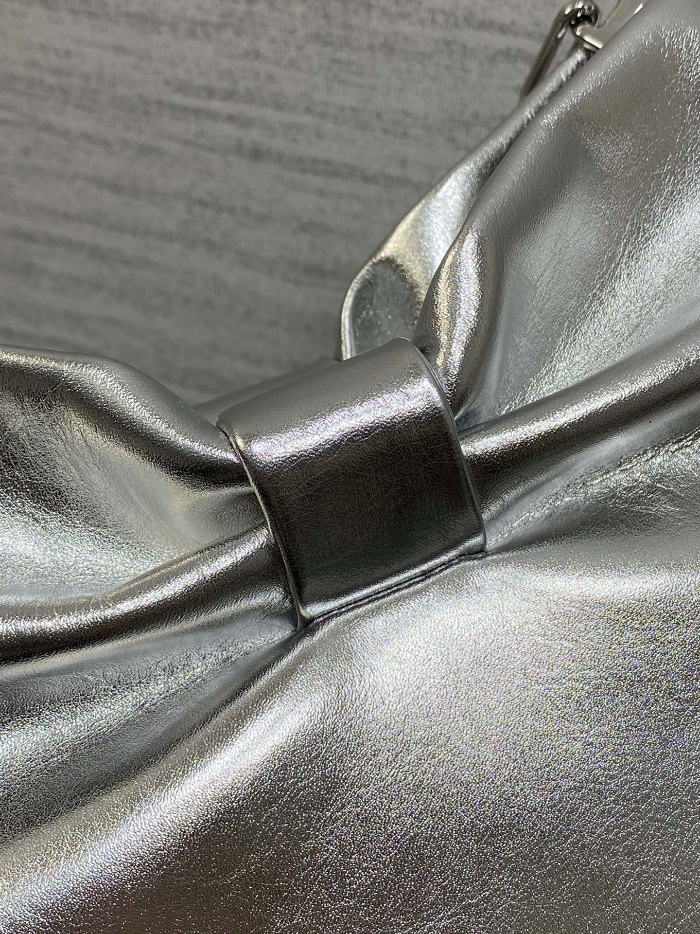 Bagsaaa Small D10r Bow Bag Silver Lambskin - 26cm