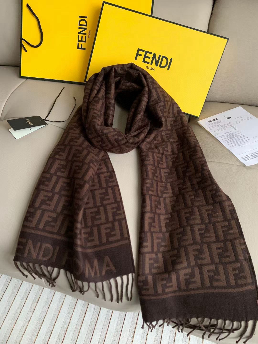 Bagsaaa F**di FF motif scarf in a brown virgin wool and cashmere blend
