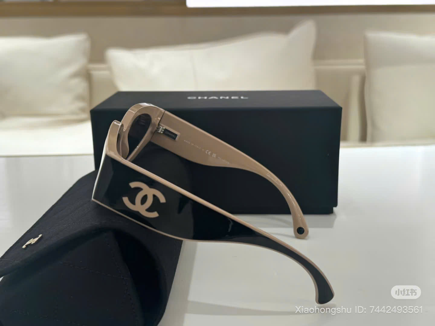 Bagsaaa Ch**el Cat Eye Sunglasses Black & Beige - Lenses: Light Grey