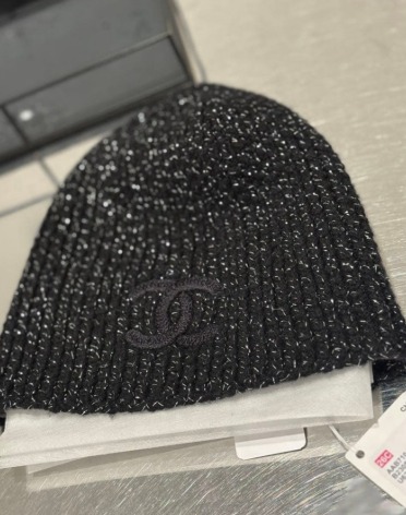 Bagsaaa Ch**el knit beanie in black with silver metallic fibers