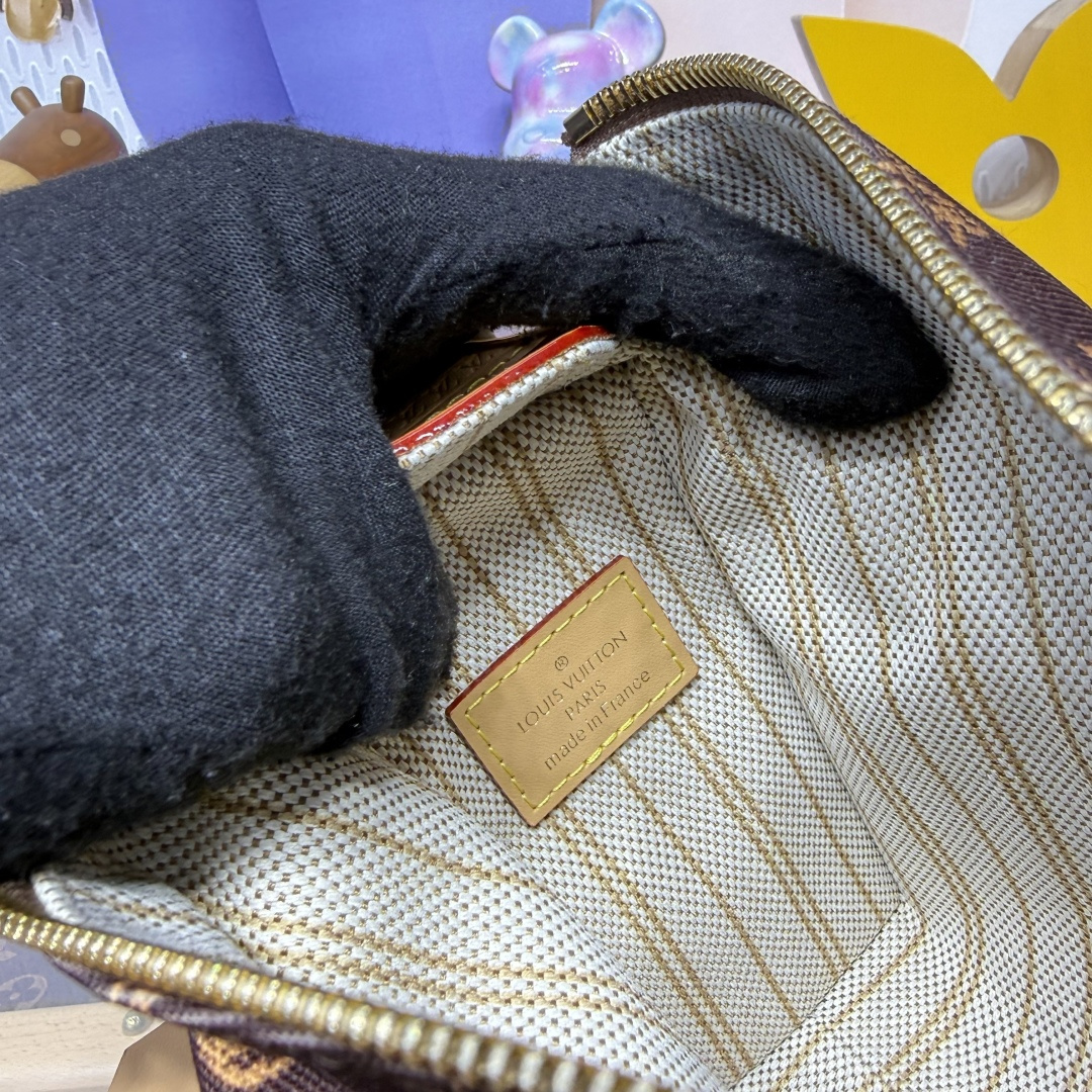Bagsaaa LV M27516 Side Trunk MM Monogram Origine Ebène - 23.5cm
